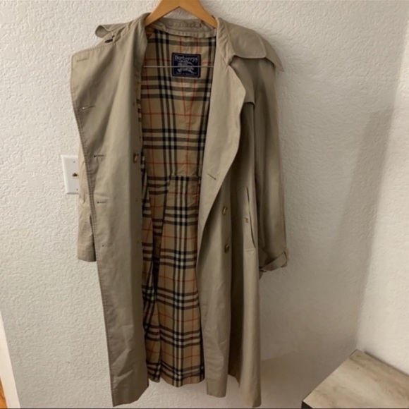Burberry Vintage Trench Coat - Picture 4 of 16